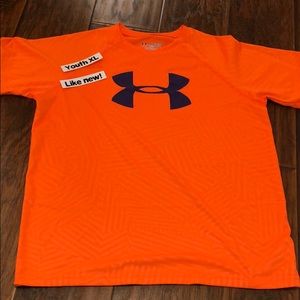 Bright orange Under Armour logo shirt XL